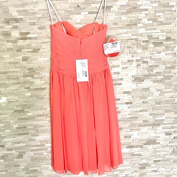 Coral knee-length bridesmaid dress - Picture 2 of 7